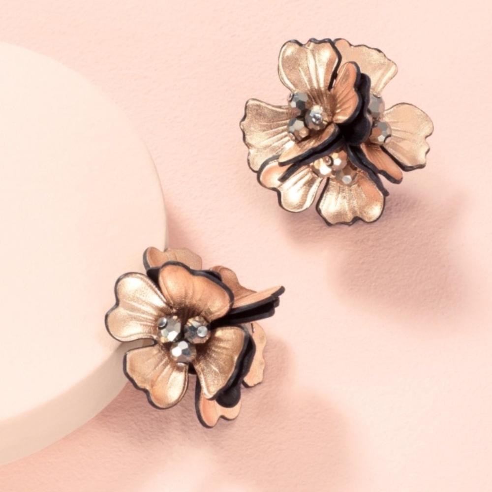 Stella & Dot Juliana Statement Studs